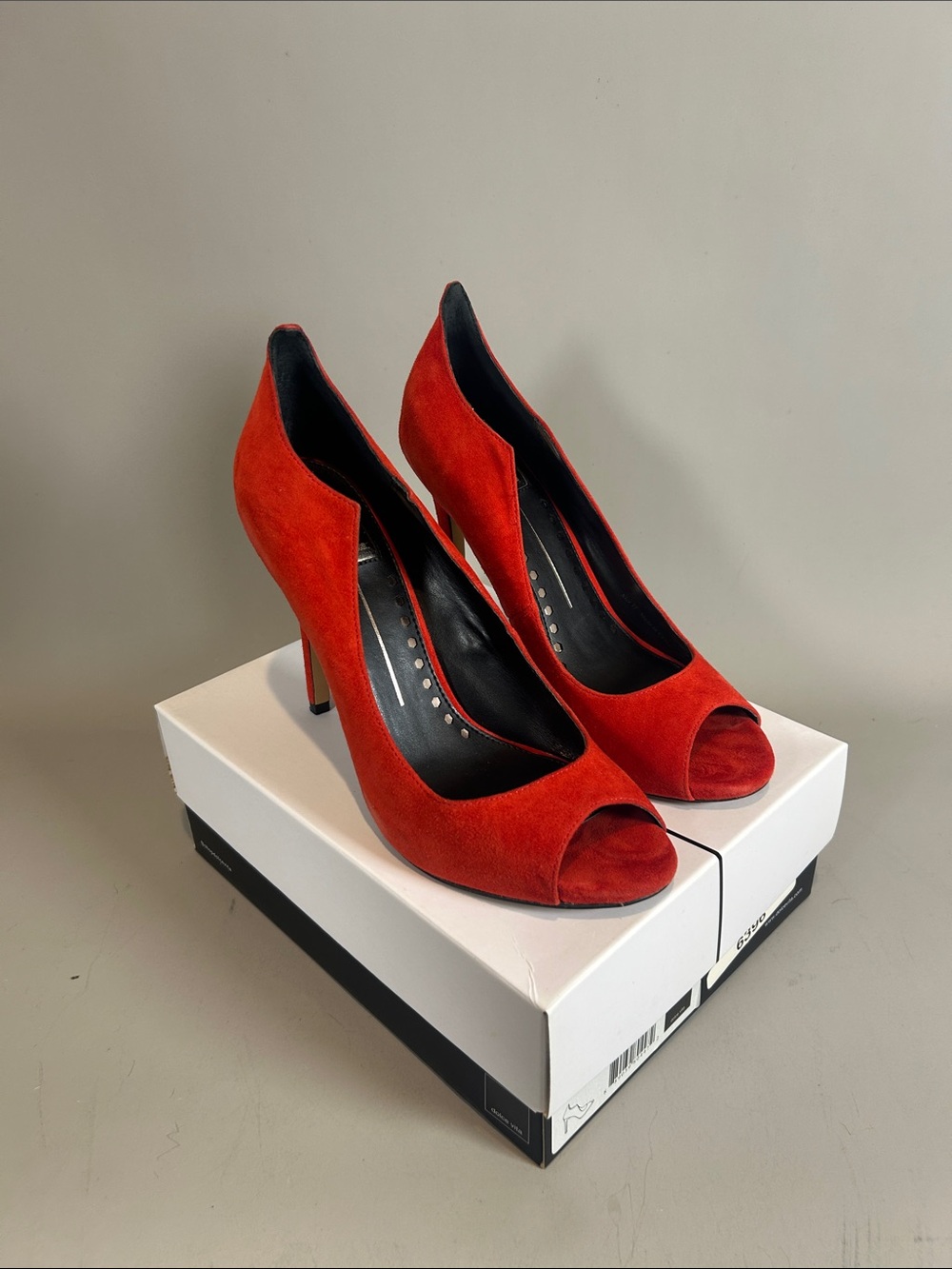 (10+) Dolce Vita Isabel Red Suede Peep-Toe Pumps NIB (Worn 1X) Size 11 Sexy